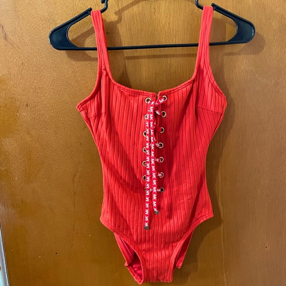 Vibrant orange bathing suit - Picture 1 of 2